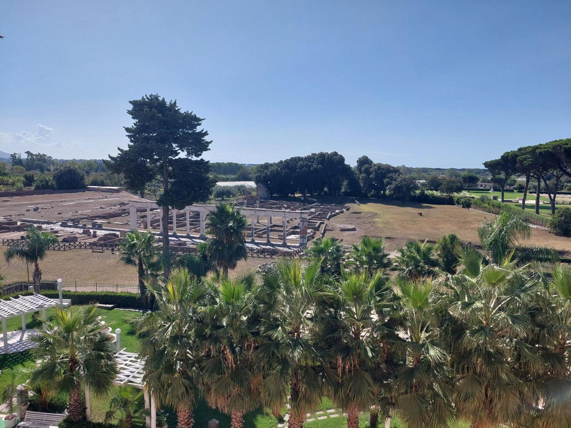 Il Postiglione Hotel - Sala Ricevimenti มินตูร์โน ภายนอก รูปภาพ