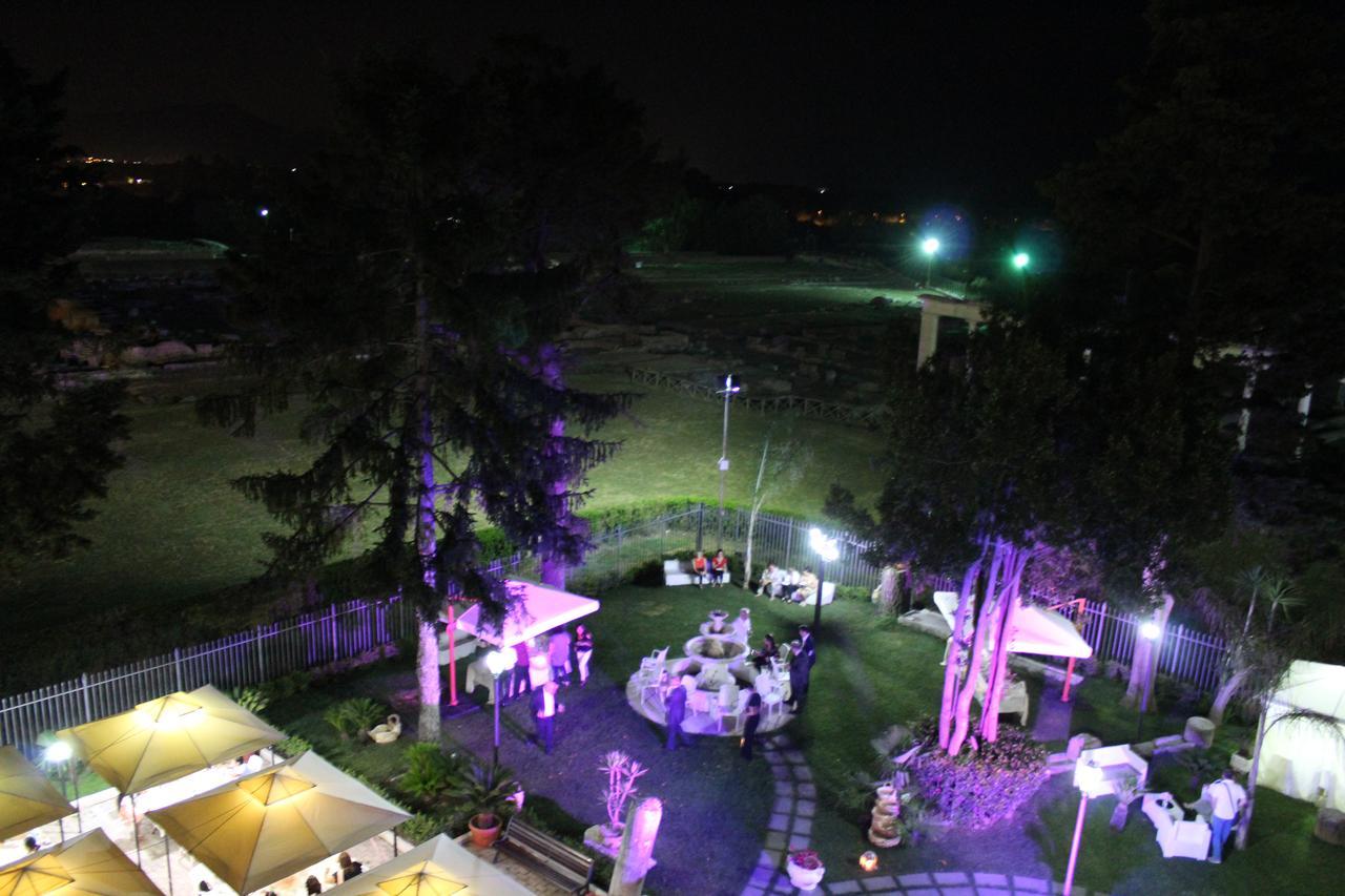 Il Postiglione Hotel - Sala Ricevimenti มินตูร์โน ภายนอก รูปภาพ
