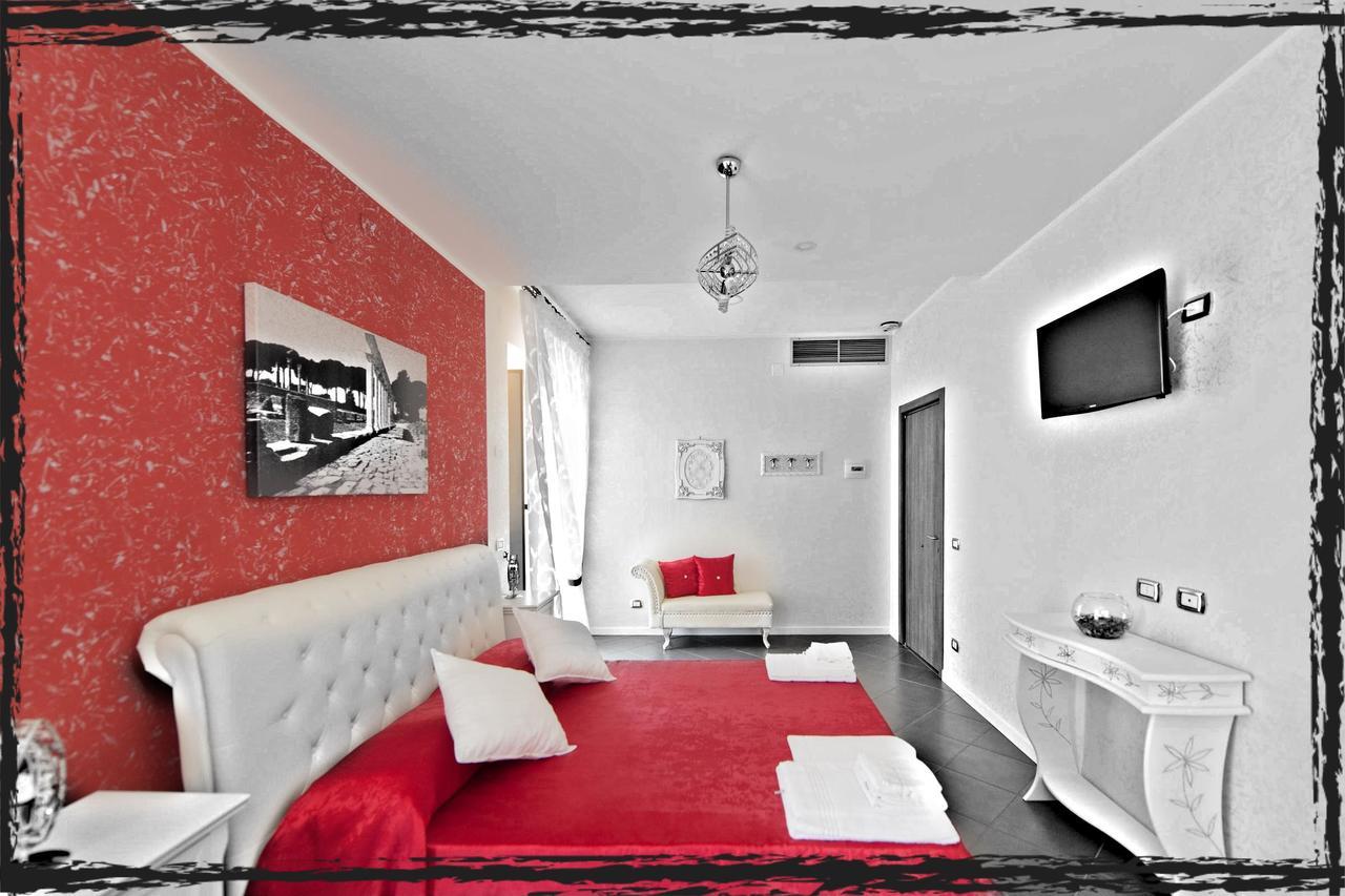 Il Postiglione Hotel - Sala Ricevimenti มินตูร์โน ภายนอก รูปภาพ